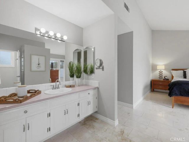 25071 Mawson, Laguna Hills, CA 92653