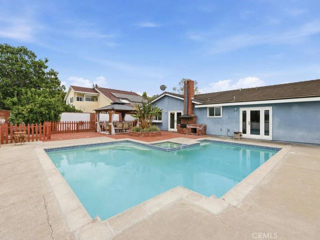 25071 Mawson, Laguna Hills, CA 92653