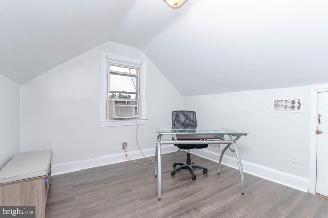 100 S STUART ST, Baltimore, MD 21221