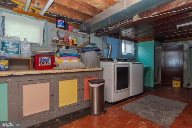 100 S STUART ST, Baltimore, MD 21221