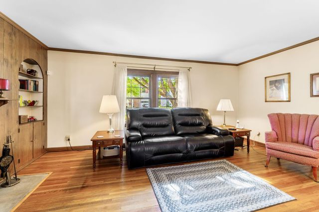 38 Powhatan Avenue, Columbus, OH 43204