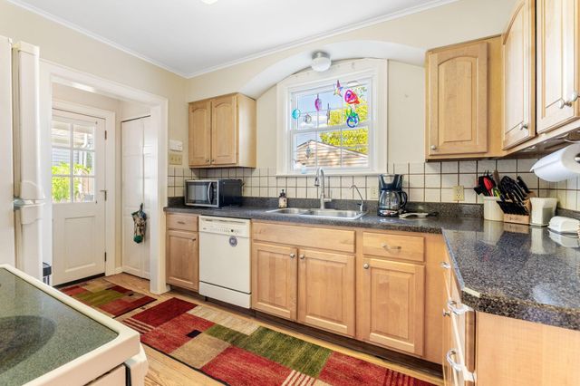 38 Powhatan Avenue, Columbus, OH 43204