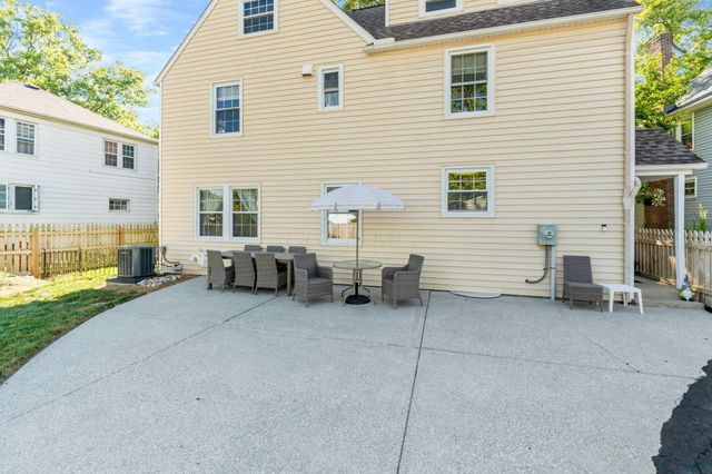 38 Powhatan Avenue, Columbus, OH 43204