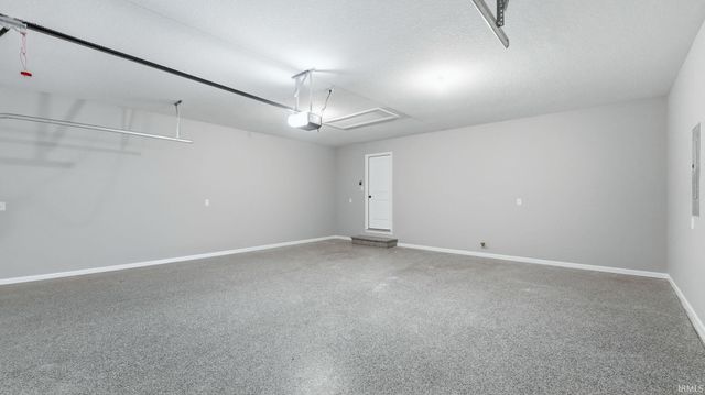 4938 N Cranbrook Road, North Webster, IN 46555