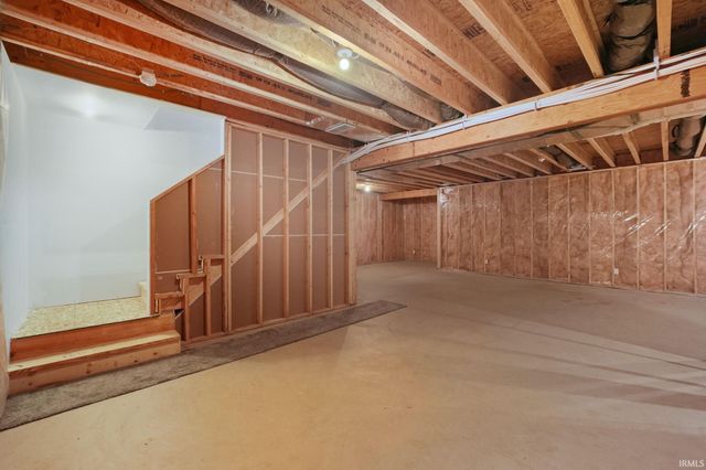 4938 N Cranbrook Road, North Webster, IN 46555