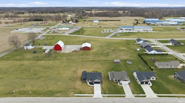 4938 N Cranbrook Road, North Webster, IN 46555