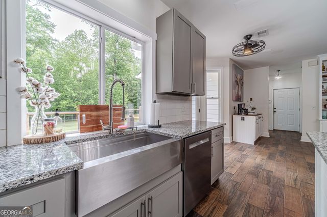 1022 Chandler Haulk Road, Loganville, GA 30052