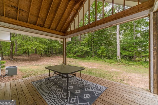 1022 Chandler Haulk Road, Loganville, GA 30052