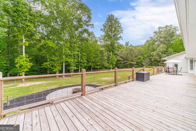 1022 Chandler Haulk Road, Loganville, GA 30052
