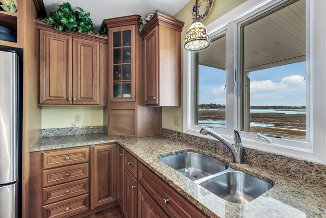 155 Wings Neck Road, Pocasset, MA 02559