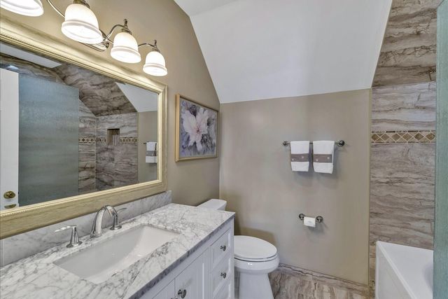 155 Wings Neck Road, Pocasset, MA 02559