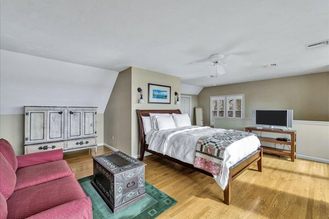 155 Wings Neck Road, Pocasset, MA 02559