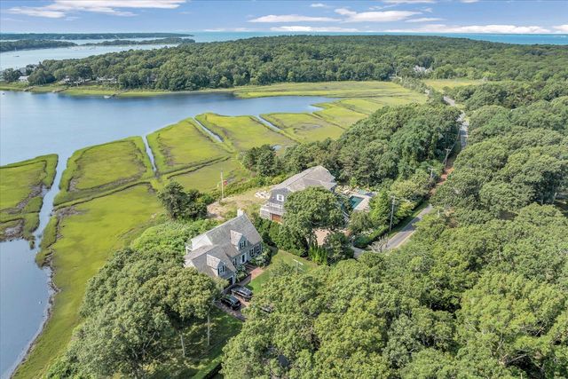 155 Wings Neck Road, Pocasset, MA 02559