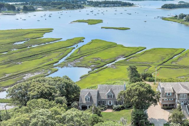 155 Wings Neck Road, Pocasset, MA 02559