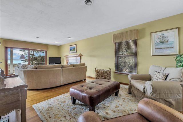 155 Wings Neck Road, Pocasset, MA 02559