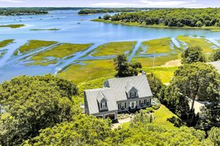 155 Wings Neck Road, Pocasset, MA 02559