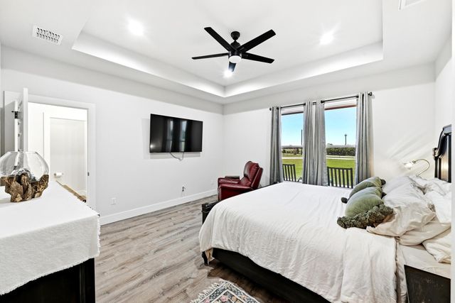 2889 Old McMahan RD, Lockhart, TX 78644