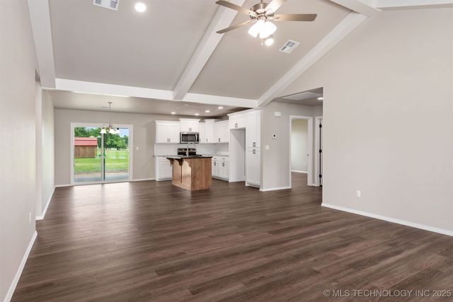 73055 S 262nd Road, Wagoner, OK 74467