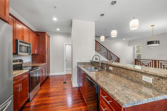 113 S NEWPORT AVENUE 1-4, Tampa, FL 33606