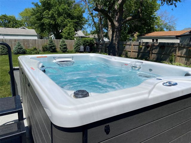 709 Marion Street, Des Moines, IA 50315