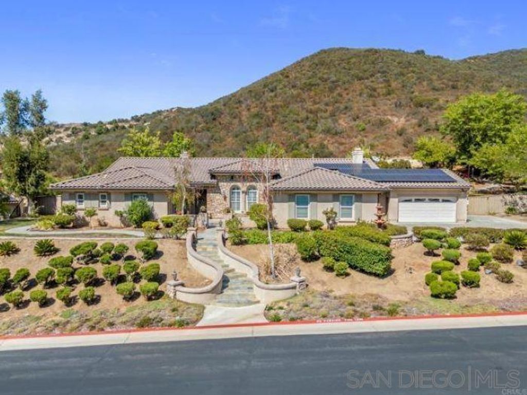 14776 Interlachen, Valley Center, CA 92082 — exterior