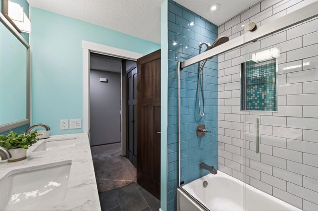 2930 122nd Avenue NW, Coon Rapids, MN 55433