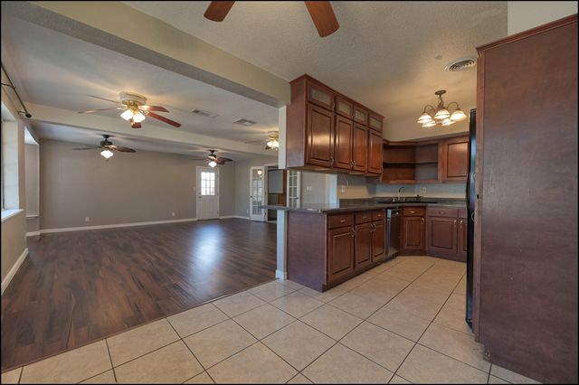 3208 Kirkcaldy Street, El Paso, TX 79925