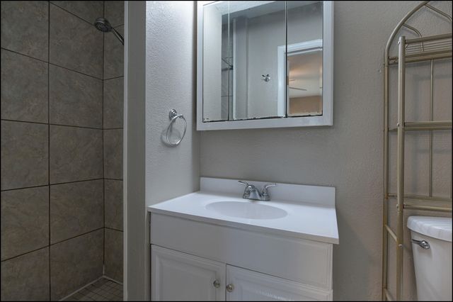 3208 Kirkcaldy Street, El Paso, TX 79925