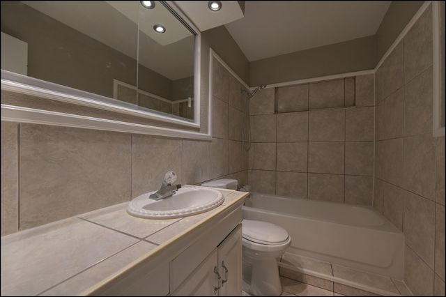 3208 Kirkcaldy Street, El Paso, TX 79925