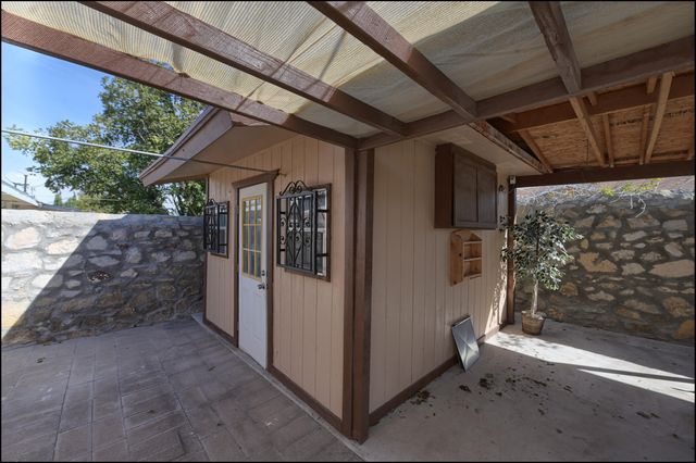 3208 Kirkcaldy Street, El Paso, TX 79925