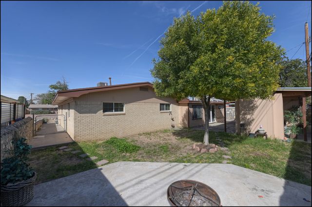 3208 Kirkcaldy Street, El Paso, TX 79925