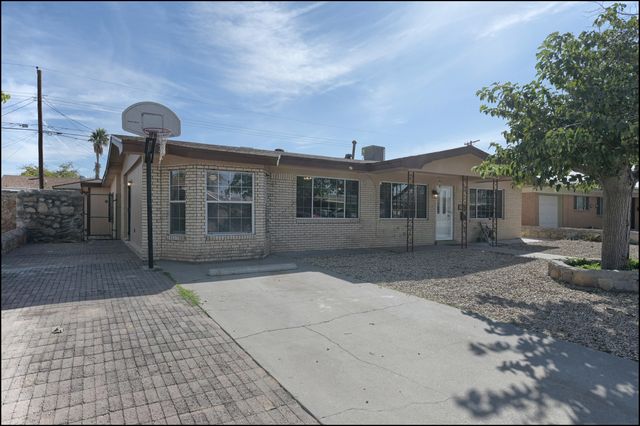 3208 Kirkcaldy Street, El Paso, TX 79925