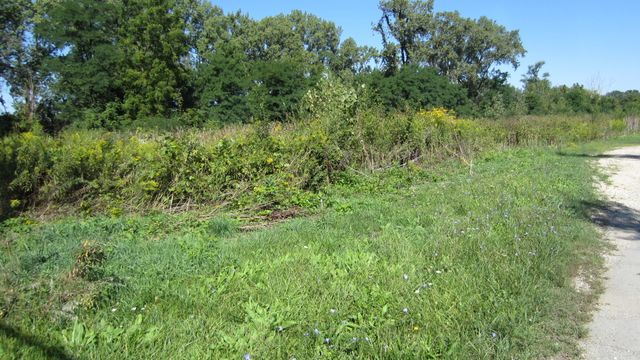 Lot 1, 2, 3, 4 & 5 Nantucket Drive, Darien, IL 60561