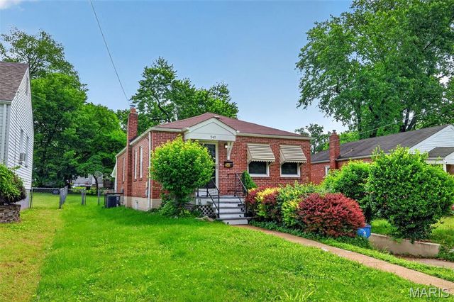 240 S Barat Avenue, St Louis, MO 63135