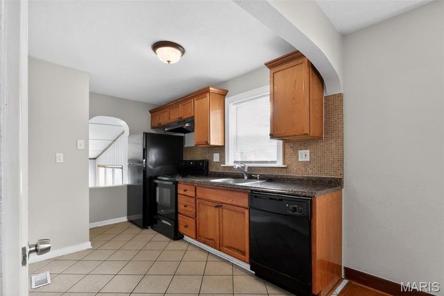 240 S Barat Avenue, St Louis, MO 63135