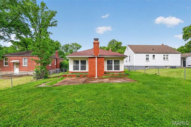 240 S Barat Avenue, St Louis, MO 63135