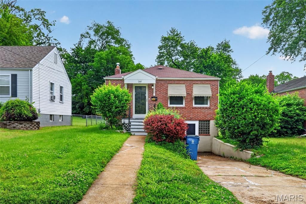240 S Barat Avenue, St Louis, MO 63135