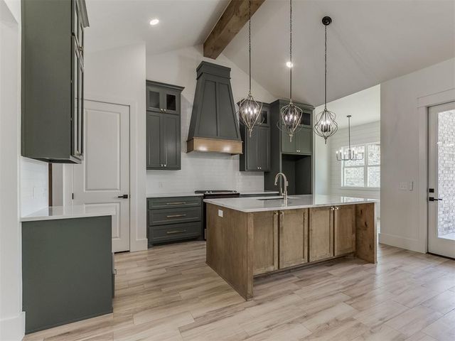 2901 Deer Run Trail, Guthrie, OK 73044