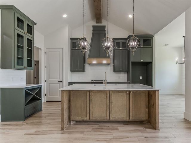 2901 Deer Run Trail, Guthrie, OK 73044