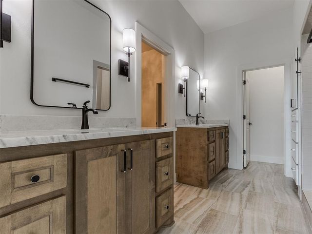 2901 Deer Run Trail, Guthrie, OK 73044