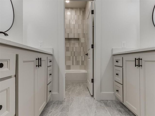 2901 Deer Run Trail, Guthrie, OK 73044