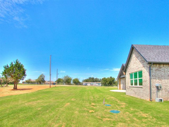 2901 Deer Run Trail, Guthrie, OK 73044