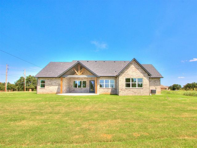 2901 Deer Run Trail, Guthrie, OK 73044