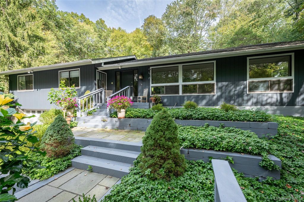 29 Alice Road, Mount Kisco, NY 10549