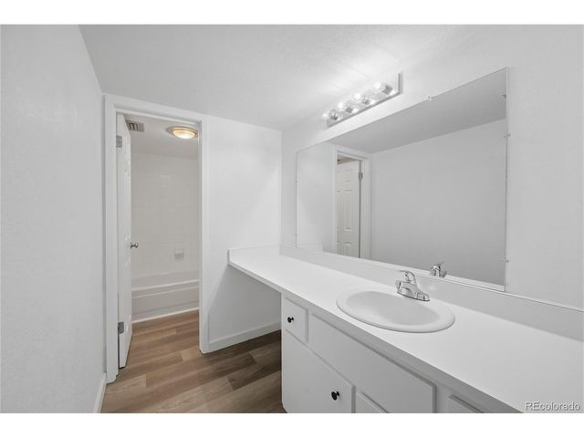 9700 E Iliff Ave B14, Denver, CO 80231