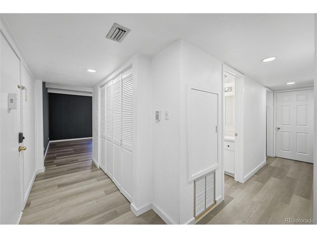 9700 E Iliff Ave B14, Denver, CO 80231