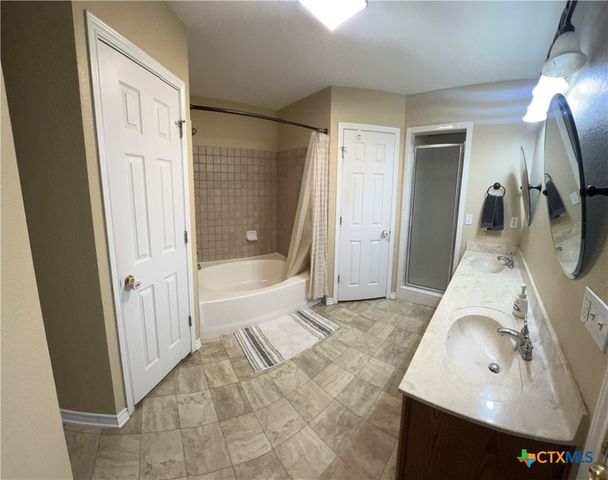 8407 Shaw Road, Rogers, TX 76569