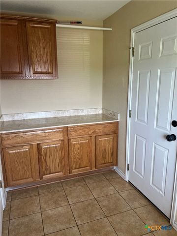 8407 Shaw Road, Rogers, TX 76569