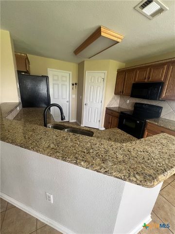 8407 Shaw Road, Rogers, TX 76569