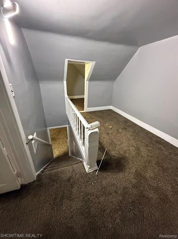 31 Fessenden Street, Mount Clemens, MI 48043
